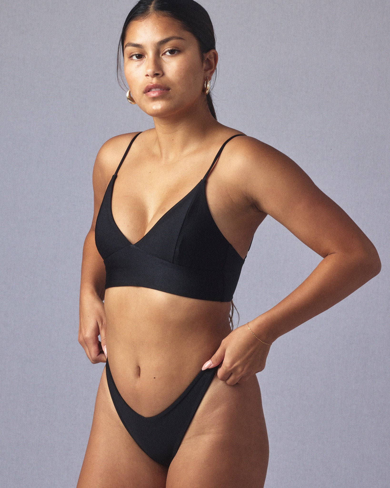 Ke nui bathing suit top black