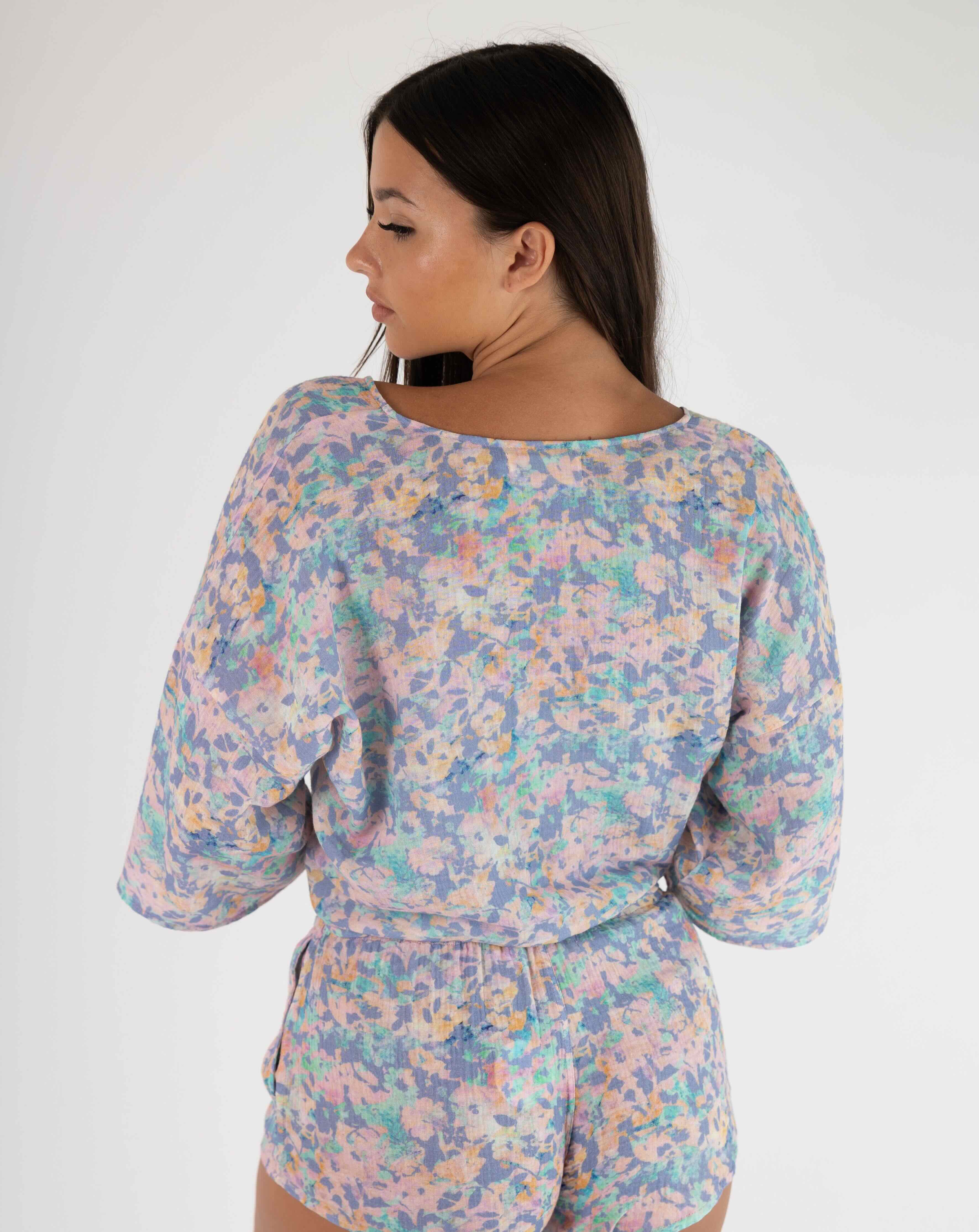 ocean shorts - floral back
